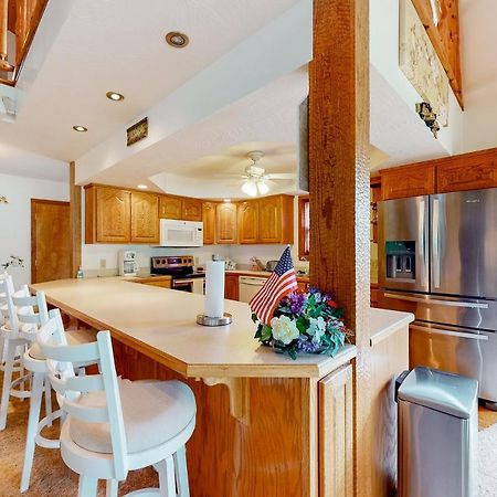 Edgewater Beach Resort 19 Forsyth Bagian luar foto