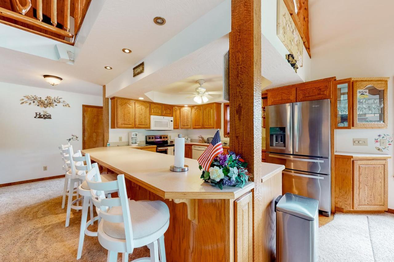 Edgewater Beach Resort 19 Forsyth Bagian luar foto