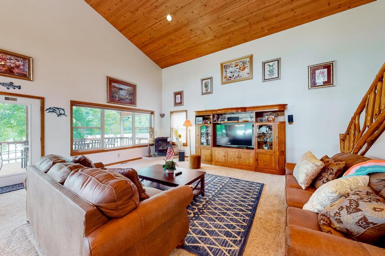 Edgewater Beach Resort 19 Forsyth Bagian luar foto